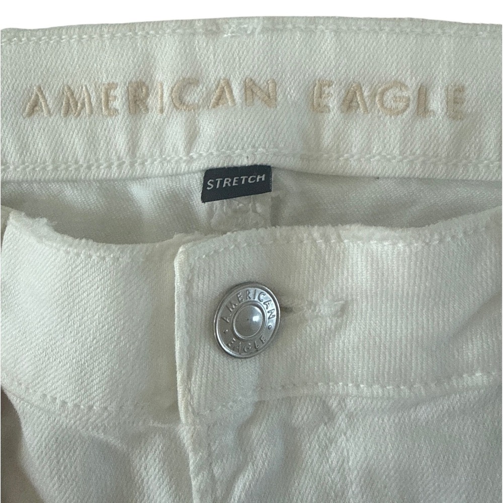 American Eagle Mom Straight Jeans Womens 14 Bright White Distressed‎ NWOT - Picture 7 of 12